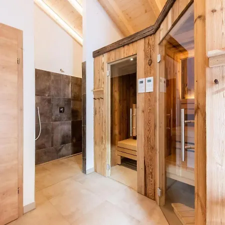 Golden Rauris فندق